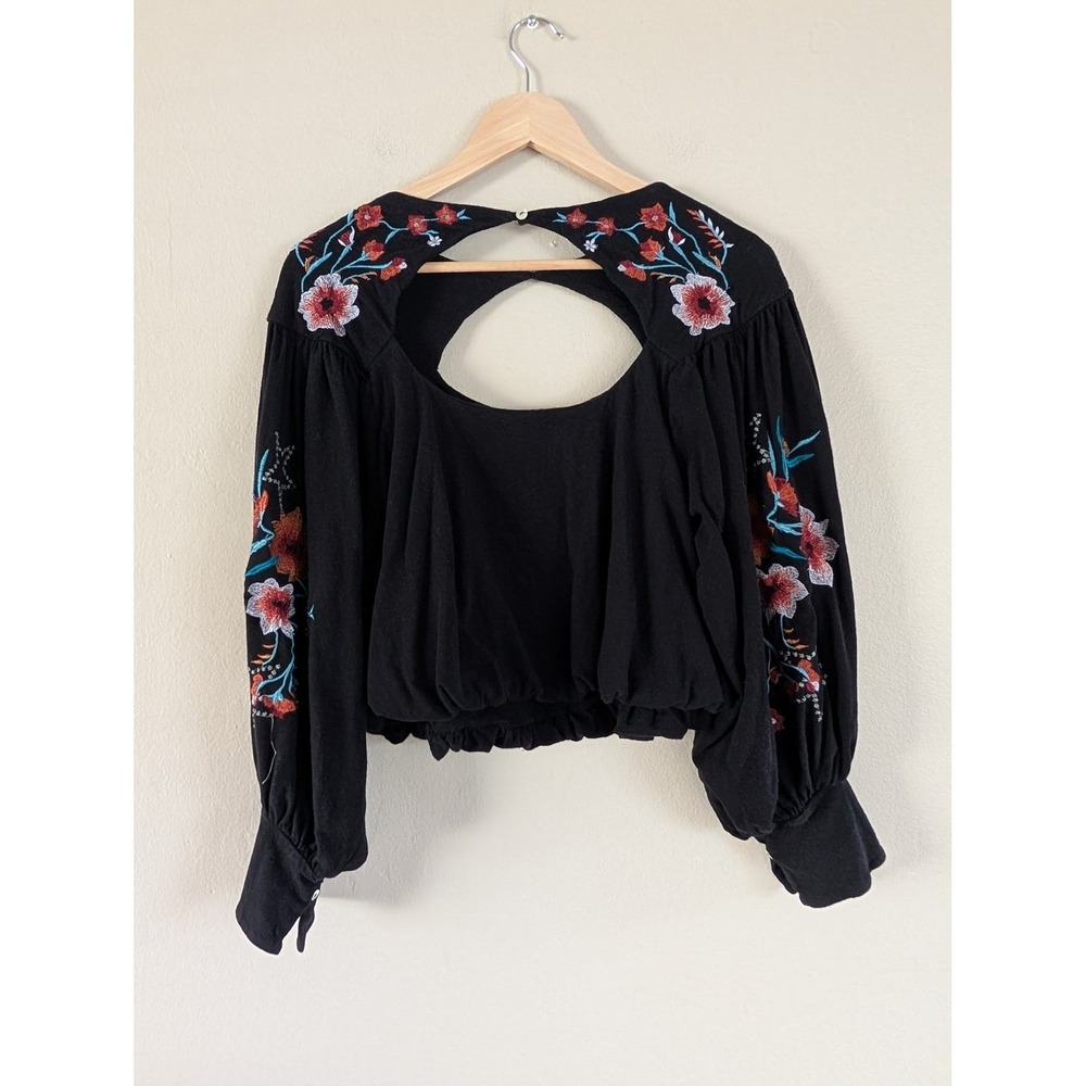 Free People Embroidered Blouse XS Black Balloon Sleeve Boho Crop Floral Lolita - Picture 2 of 9